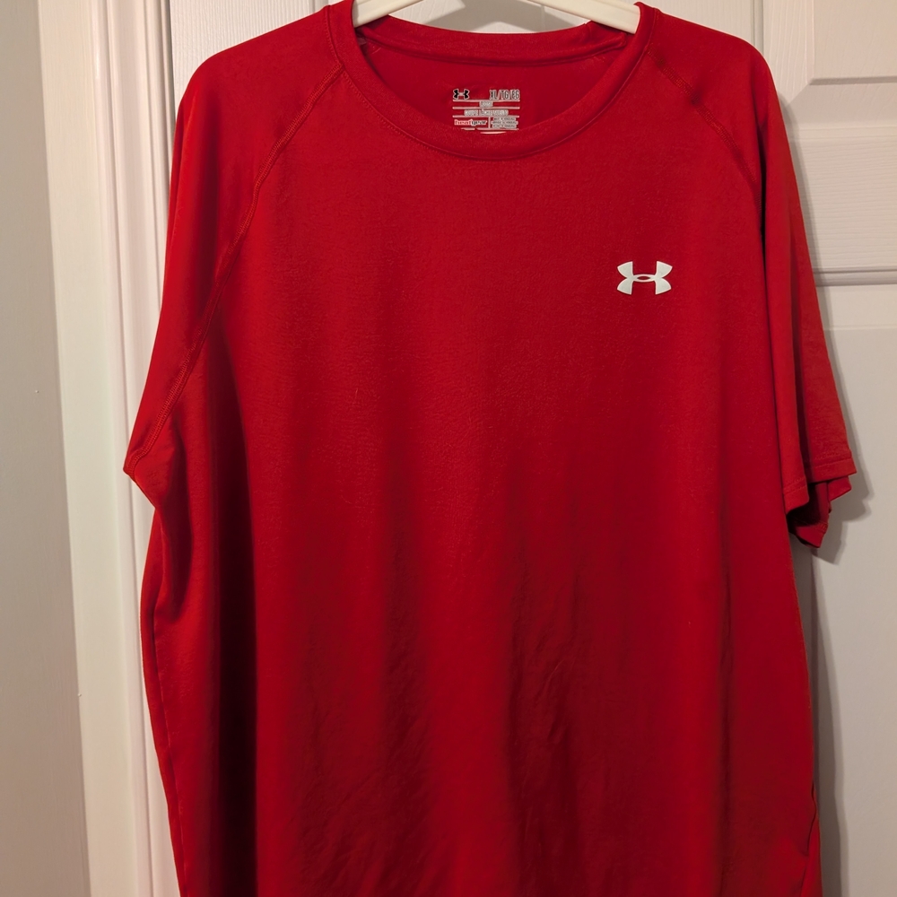 Under Armour Men's Vibrant Red Short Sleeve Tee
